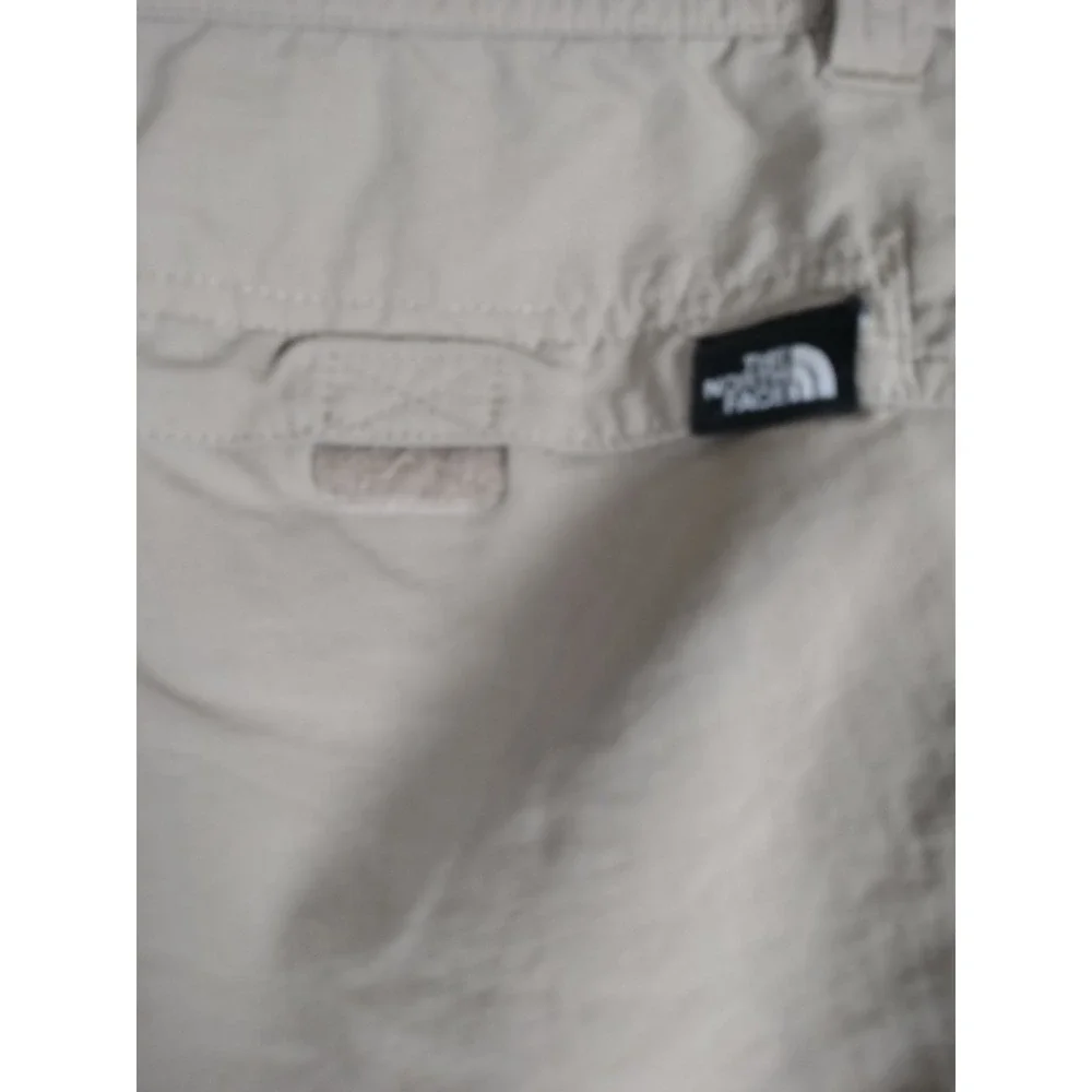 The North Face Horizon Cargo Shorts Men 32 Khaki‎ Tan Nylon Ripstop Hiking Flaws